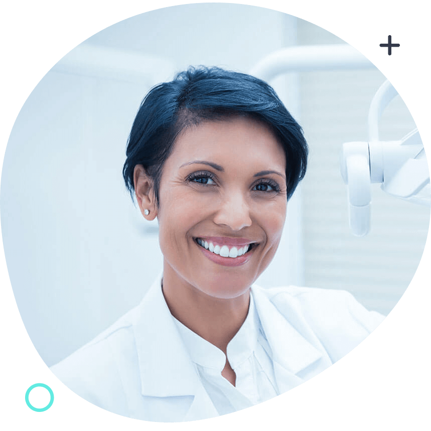 https://veneersuae.com/wp-content/uploads/2020/03/doctor-01.png